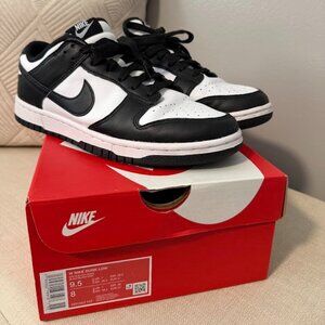 Nike Dunk Low Women’s Sneakers – Classic Retro Style – Size 9.5 – Gently Used